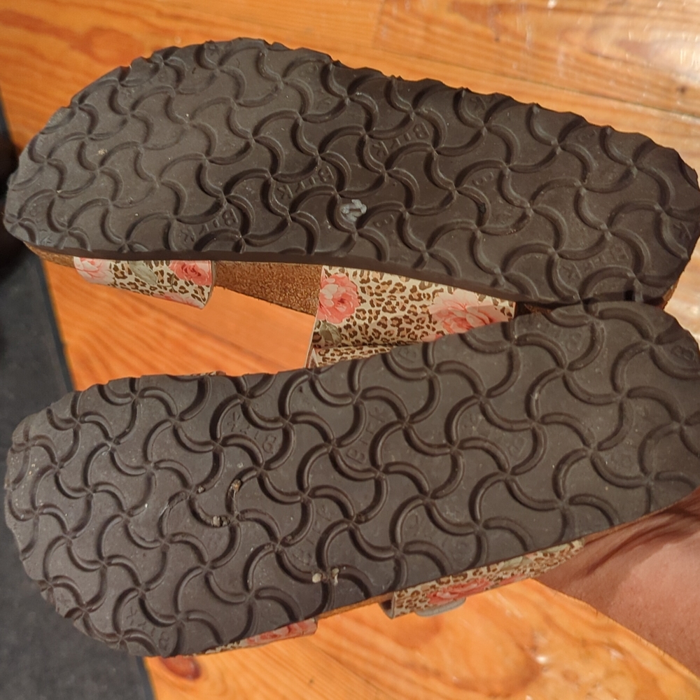 Birkenstock in a great floral pattern - Picture 2 of 3